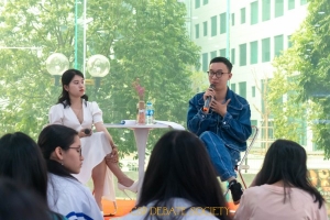 Talkshow “AIONIA”- Những góc nhìn đa chiều về giới cùng diễn giả Uy Lê (Sài Gòn Tếu)