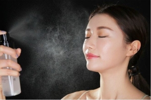 Công dụng tuyệt vời của xịt khoáng giúp bạn có vẻ ngoài tươi tắn, rạng rỡ