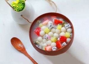 Thực đơn hàng ngày: Chè hoa quả trân châu dẻo