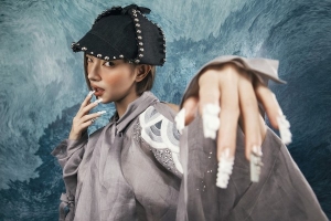 Châu Bùi bắt tay nhà thiết kế Vũ Việt Hà thực hiện bộ ảnh thời trang