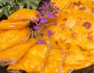 Thực đơn hàng ngày: Bánh tráng phô mai