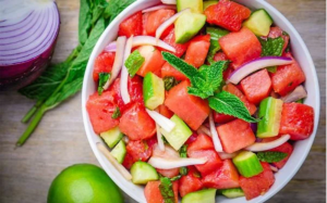 Ăn dưa hấu bổ dưỡng nhưng sau khi ăn tránh làm điều này để tốt cho sức khỏe