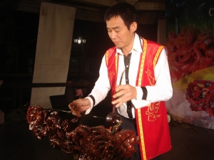 NSND đàn bầu Hoàng Anh Tú: Xuất thần, đắm say và đầy bản sắc