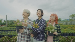 Thùy Tiên kết hợp ca sĩ Đức Phúc ra mắt MV 'Trước khi thanh xuân nghỉ ngơi'