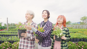 “nong dân tập sự” Thùy Tiên, Misthy, Đức Phúc tự hào “tốt nghiệp” lớp học nhà nông