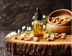 Mẹo dùng dầu hạnh nhân giúp da hồng hào hết thâm sẹo