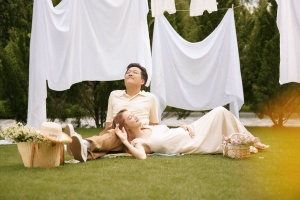 Vợ chồng Trường Giang và Nhã Phương kỷ niệm 5 năm ngày cưới