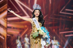 Tân Miss Universe Vietnam Bùi Quỳnh Hoa phủ nhận dàn xếp kết quả