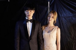 Lee Hyeri và Ryu Jun Yeol đã quyết định chia tay sau 7 năm hẹn hò