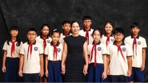 Bộ ảnh thời trang đặc biệt của Cường Đàm nhân ngày Nhà giáo Việt Nam 20/11