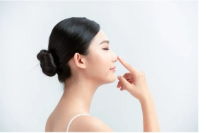 Thực hiện các động tác này mỗi ngày 3 phút sẽ cải thiện mũi tẹt, mũi to