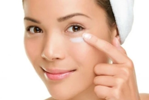 Mẹo khắc phục tình trạng quầng thâm mắt