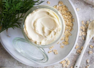 Mẹo làm kem dưỡng từ yến mạch giúp da căng mịn 