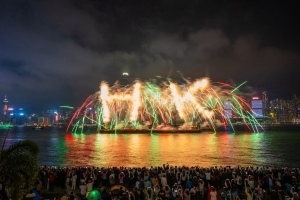 Hồng Kông hé lộ kho báu Giáng sinh và bữa tiệc pháo hoa âm nhạc hoành tráng mừng năm mới