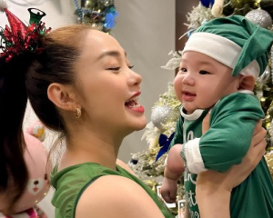 Ca sĩ Minh Hằng lần đầu hé lộ gương mặt của con trai 