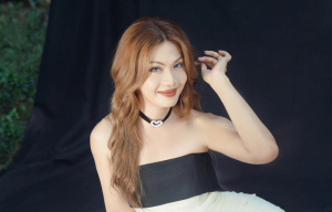 Ca sĩ Luna Đào thực hiện bộ ảnh mới khoe vẻ gợi cảm