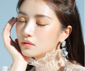 4 món đồ cơ bản khi dưỡng da để bạn đón Tết