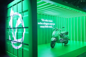 Vespa 946 Dragon khuấy đảo bữa tiệc mừng năm Giáp Thìn 2024 