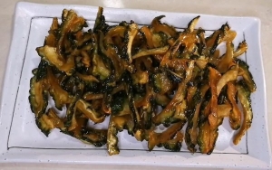 Thực đơn hàng ngày: Mứt khổ qua