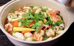 Thực đơn hàng ngày:  Đậu hũ hải sản