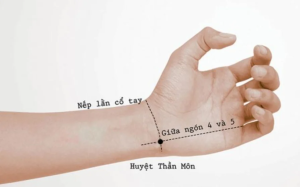 Ấn vào 1 huyệt này trên cổ tay, thoát ngay 9 căn bệnh hàng đầu