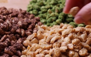 Thực đơn hàng ngày: Đậu phộng tẩm 3 vị