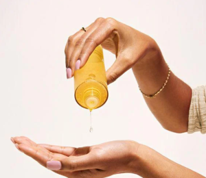 Làn da nhiều khuyết điểm, sử dụng công thức toner là 