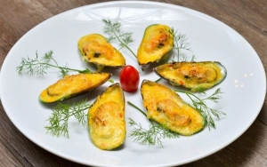 Thực đơn hàng ngày: Vẹm xanh nướng phô mai 