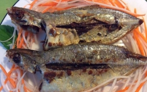 Thực đơn hàng ngày: Cá ngân chiên giòn