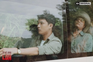 ‘Đi về phía lửa’ nhận cơn mưa lời khen