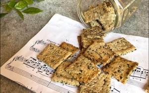 Thực đơn hàng ngày: Bánh quy yến mạch mè đen