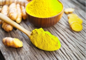 Tác dụng làm đẹp tuyệt vời của tinh bột nghệ với tóc