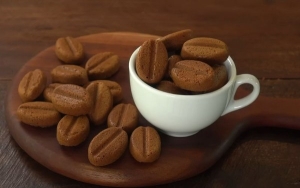 Thực đơn hàng ngày: Bánh mì hạt cà phê