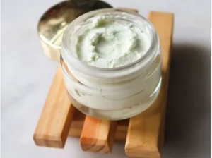 Công thức làm kem dưỡng tại nhà để chống già cho làn da