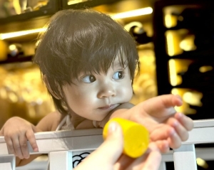 Bảo Anh chia sẻ chính thức hình ảnh con gái đầu lòng lên trang cá nhân