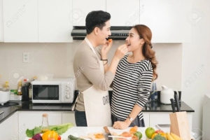 5 ngôn ngữ tình yêu giúp cặp đôi thêm gắn kết