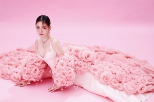 Á hậu Đặng Thanh Ngân: Luôn nỗ lực để cuộc sống đa màu sắc