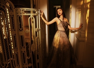  Thuý Diễm với thân hình thon gọn nhờ ăn uống, chạy bộ nghiêm túc