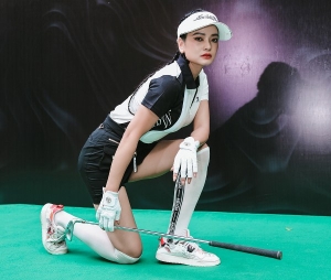 Thuý Hằng xuất hiện sau vụ tai nạn nghiêm trọng