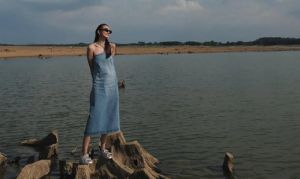 Thanh Hằng trẻ trung, năng động với những set đồ denim 