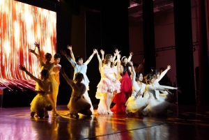 Amsters khối Anh kể câu chuyện về tình người thông qua nhạc kịch