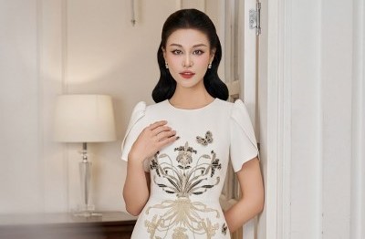 Nàng Diệp “Người một nhà” quyến rũ và kiêu kỳ khi diện đầm dạ hội sang trọng