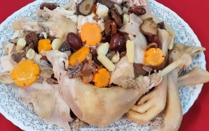 Thực đơn hàng ngày: Gà tiềm ngũ quả 