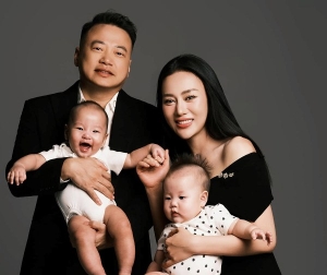 Hai bé Jimmy, Jenny - con của diễn viên Phương Oanh ngộ nghĩnh