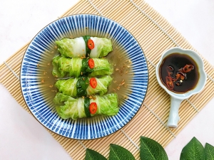 Thực đơn hàng ngày: Cải thảo cuộn cá thác lác