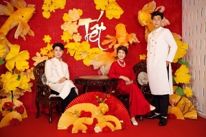 Kim Thư và 2 con cùng diện áo dài, chụp ảnh đón Tết Nguyên đán 2025