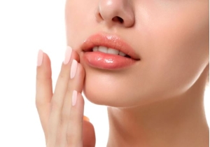 Nguyên nhân gây khô môi và cách khắc phục hiệu quả