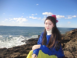 Gu thời trang đi biển của Lọ Lem