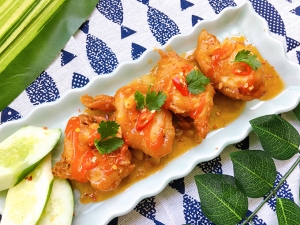 Thực đơn hàng ngày: Mực chiên giòn sốt me