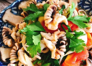 Thực đơn hàng ngày: Đầu mực xào nấm